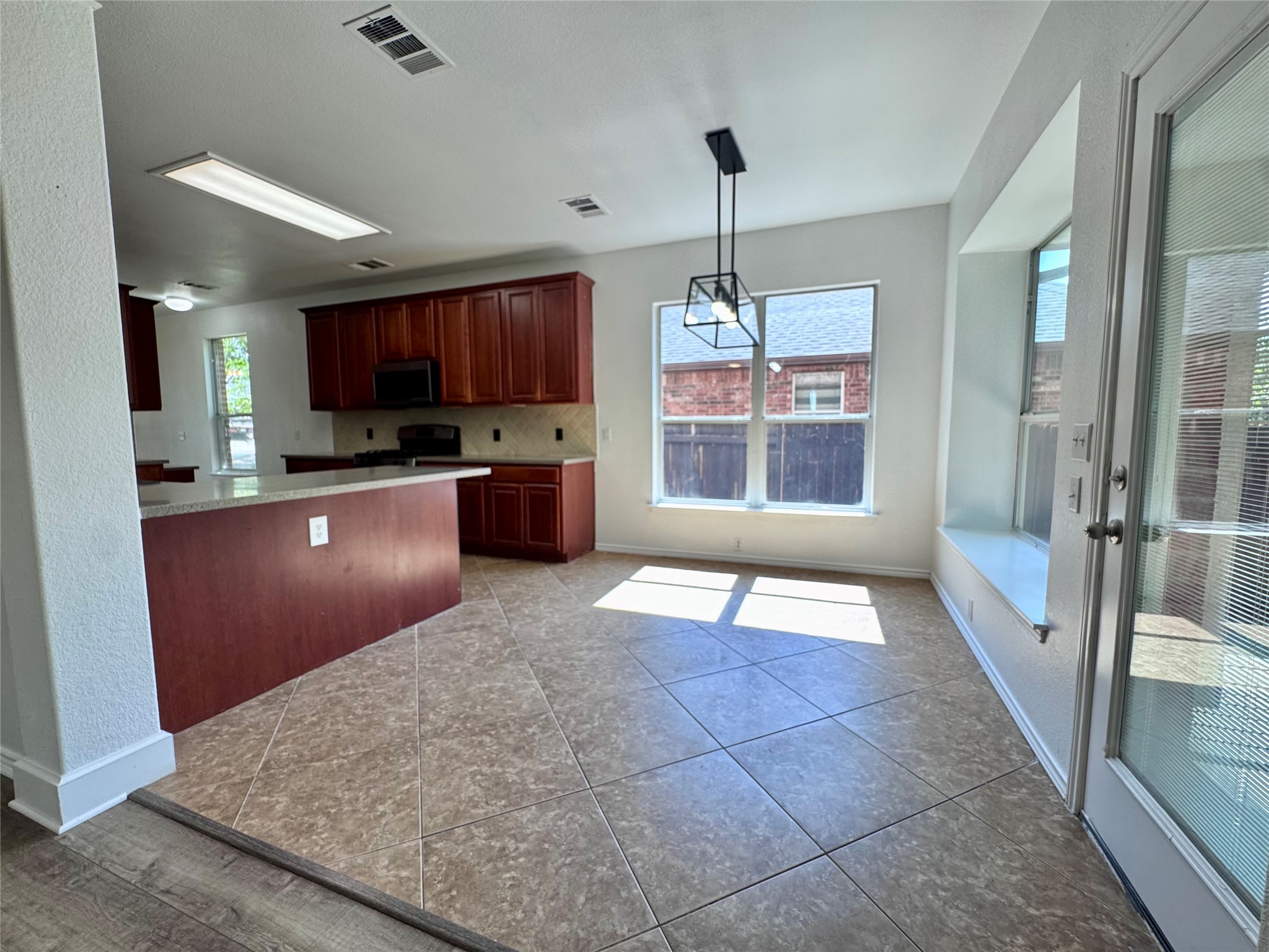 512 Paul Jones Pass Austin, TX 78748 - Photo 8 of 37