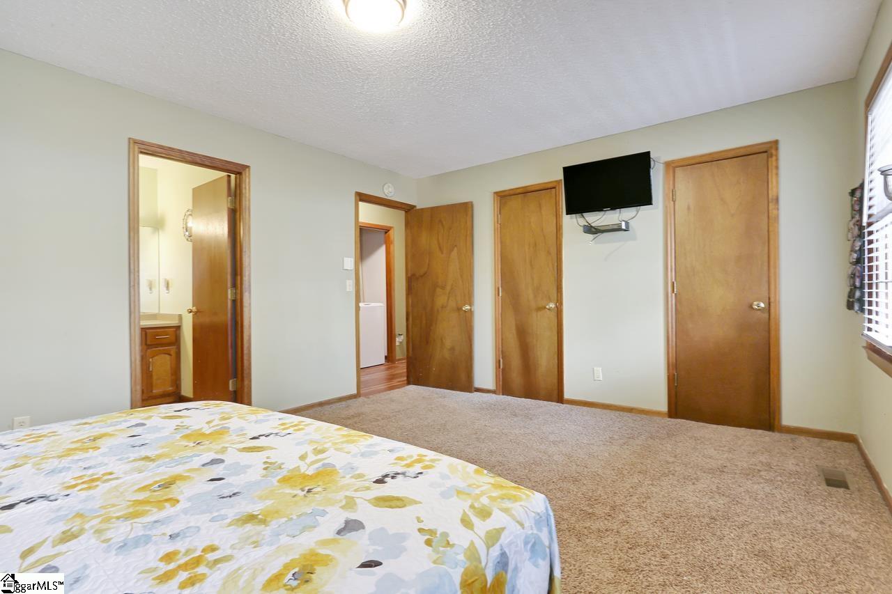 1287 Lake Cunningham Road Greer, SC 29651 - Photo 13 of 36