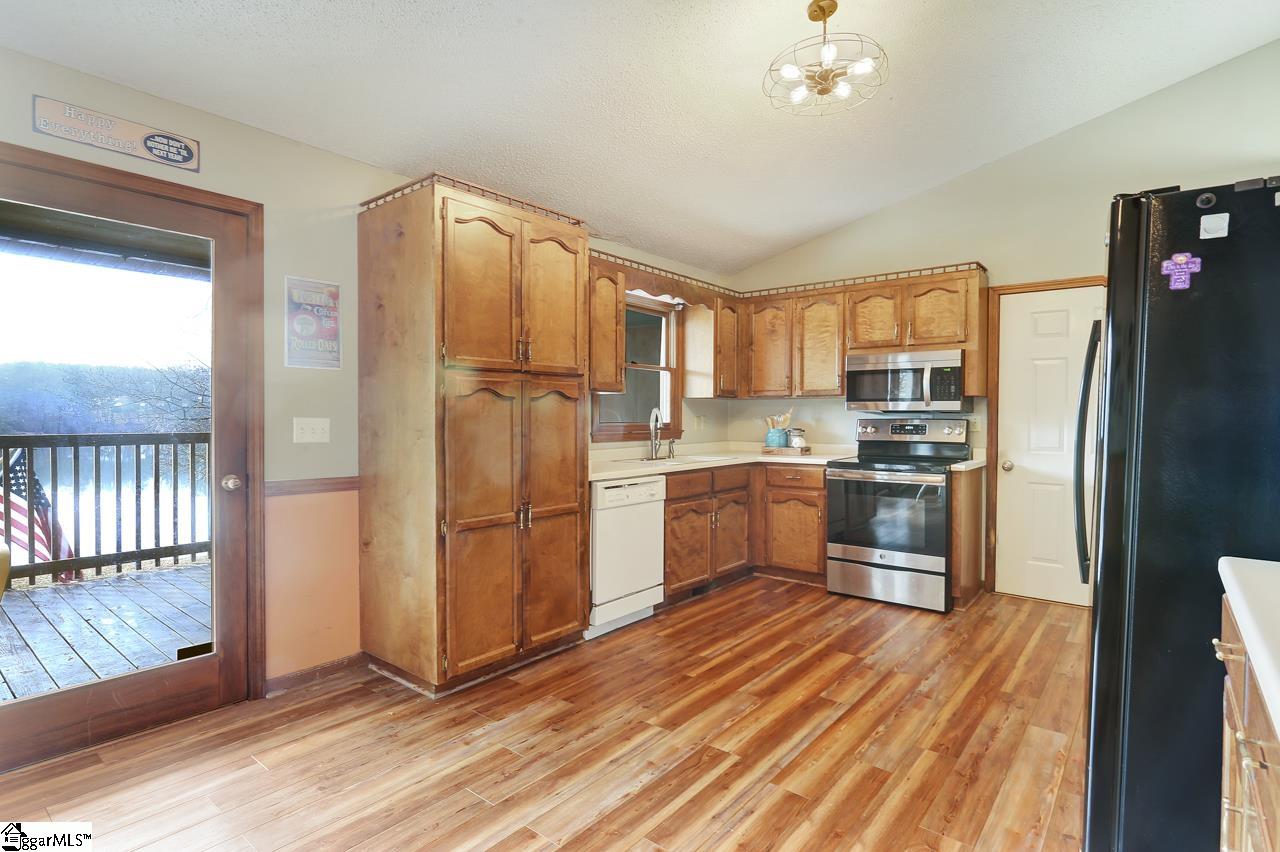1287 Lake Cunningham Road Greer, SC 29651 - Photo 7 of 36