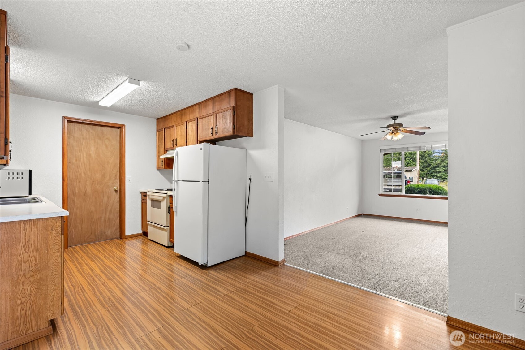 30517-19 Webster Road East Graham, WA 98338 - Photo 14 of 34