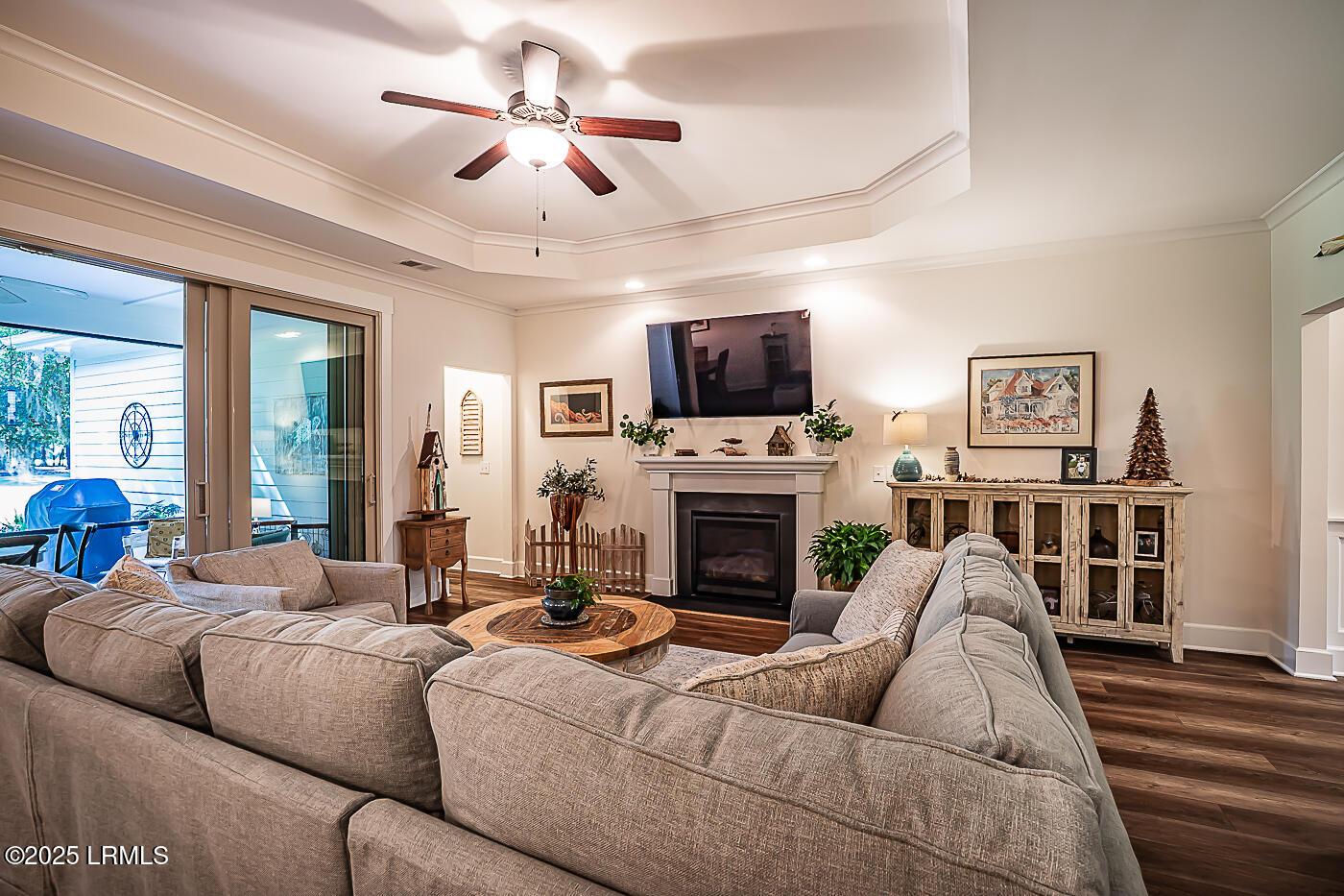 117 Locust Fence Road St. Helena Island, SC 29920 - Photo 4 of 30 15 Great room