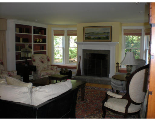 11 Norrock Road Gloucester, MA 01930 - Photo 2 of 14 Gallery Image 2