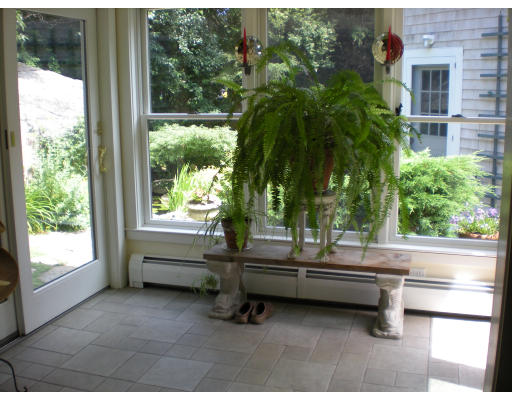 11 Norrock Road Gloucester, MA 01930 - Photo 5 of 14 Gallery Image 5
