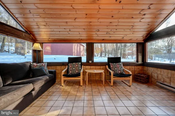 $735,000 | 28 Skye Drive, Lake Harmony, PA 18624