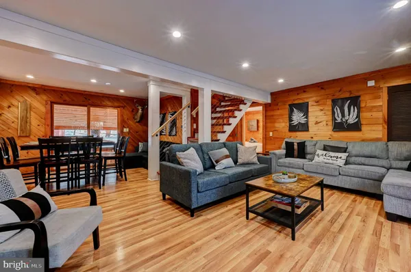 $735,000 | 28 Skye Drive, Lake Harmony, PA 18624