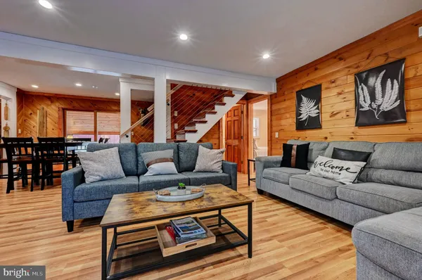 $735,000 | 28 Skye Drive, Lake Harmony, PA 18624