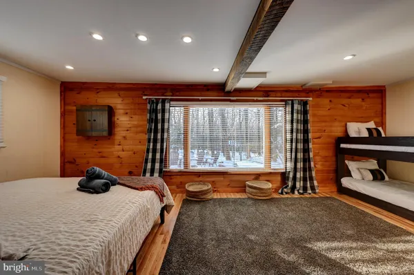 $735,000 | 28 Skye Drive, Lake Harmony, PA 18624