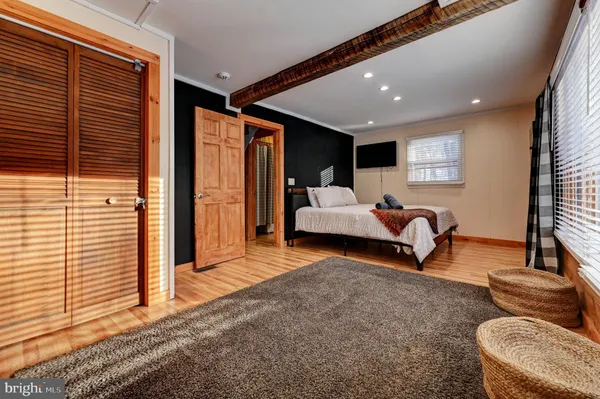 $735,000 | 28 Skye Drive, Lake Harmony, PA 18624