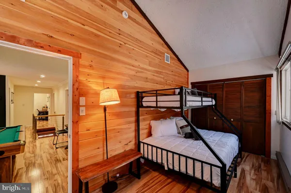 $735,000 | 28 Skye Drive, Lake Harmony, PA 18624