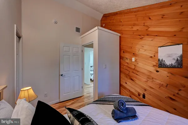 $735,000 | 28 Skye Drive, Lake Harmony, PA 18624