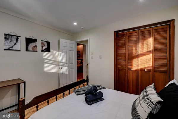 $735,000 | 28 Skye Drive, Lake Harmony, PA 18624