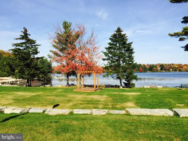 $735,000 | 28 Skye Drive, Lake Harmony, PA 18624