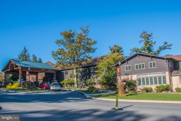 $735,000 | 28 Skye Drive, Lake Harmony, PA 18624