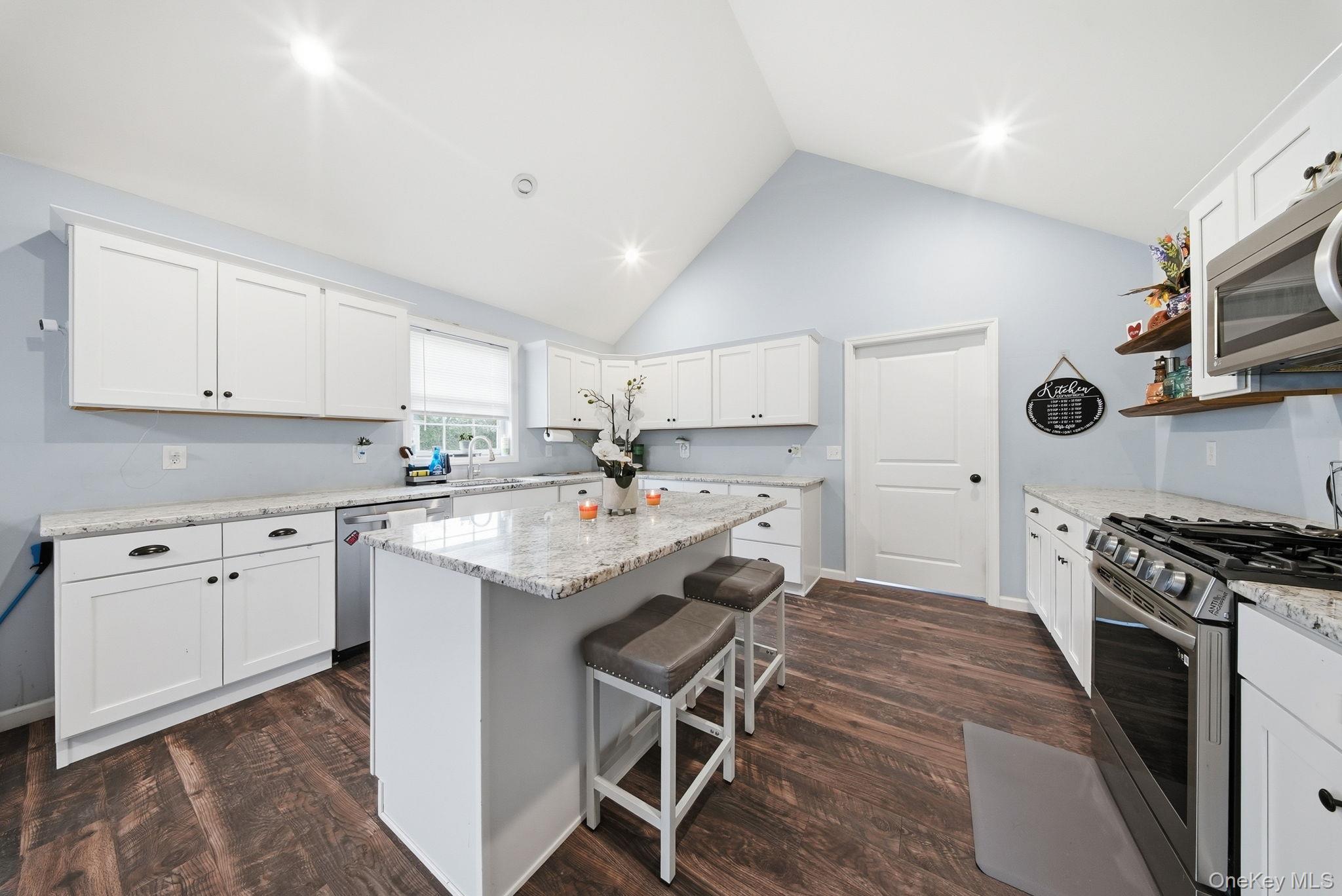 153 Ridgewood Avenue Middletown, NY 10940 - Photo 21 of 35