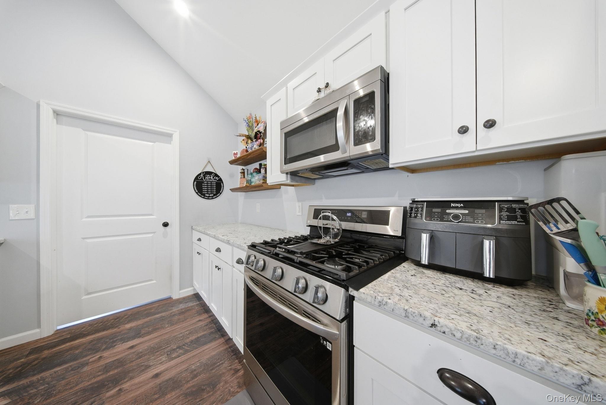 153 Ridgewood Avenue Middletown, NY 10940 - Photo 22 of 35