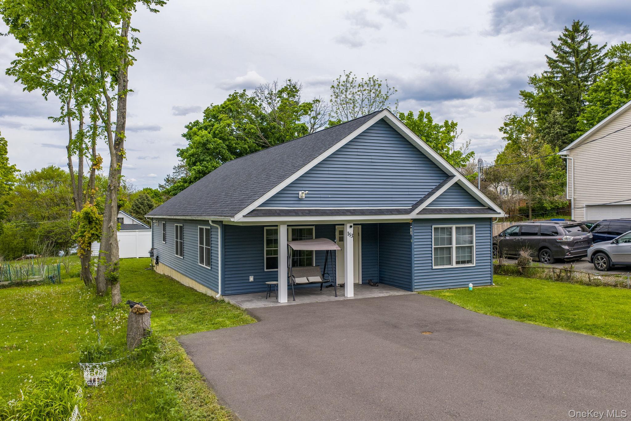153 Ridgewood Avenue Middletown, NY 10940 - Photo 3 of 35