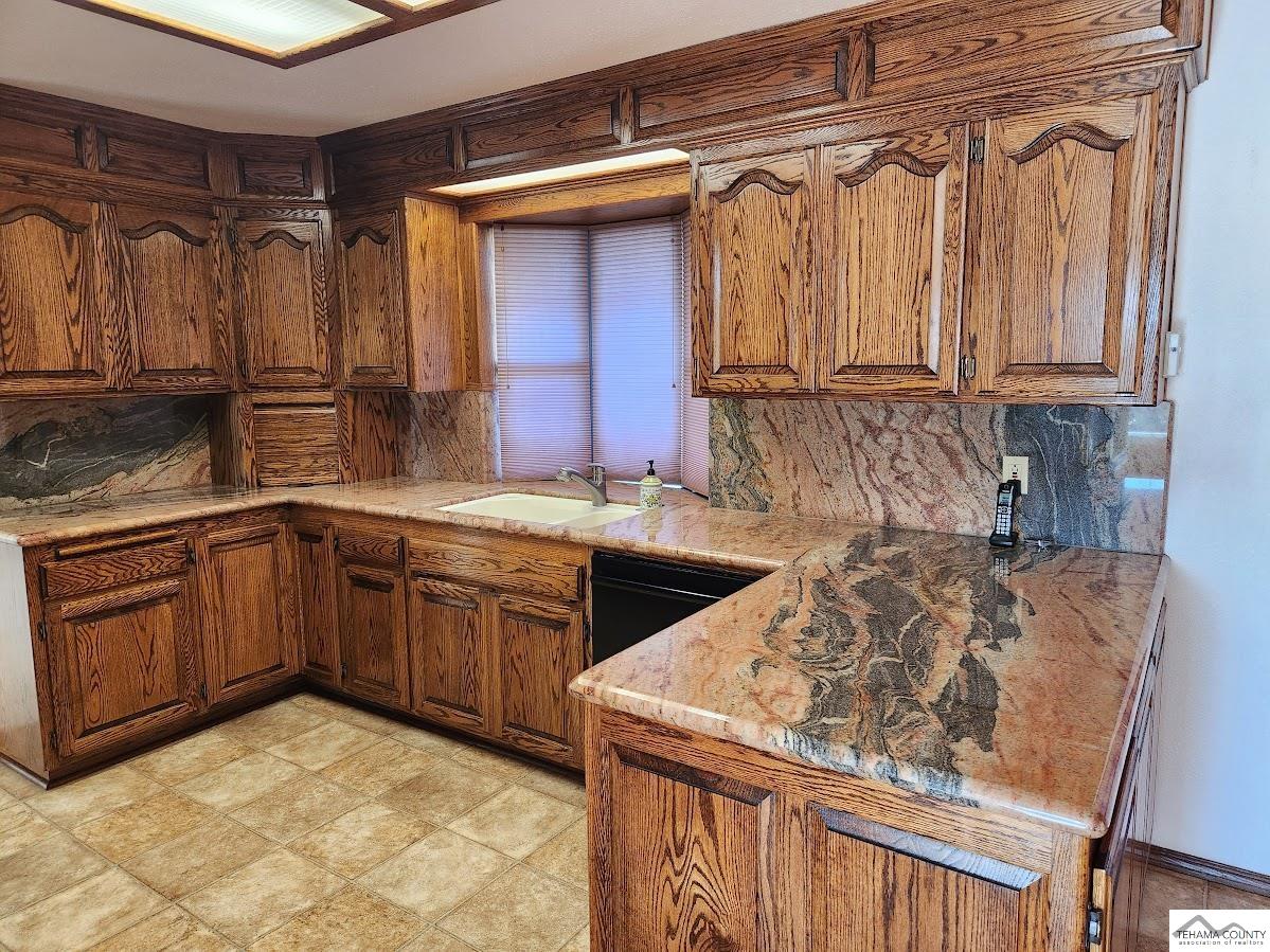 14575 Sunny Ridge Drive Red Bluff, CA 96080 - Photo 6 of 33 Gallery Image 6