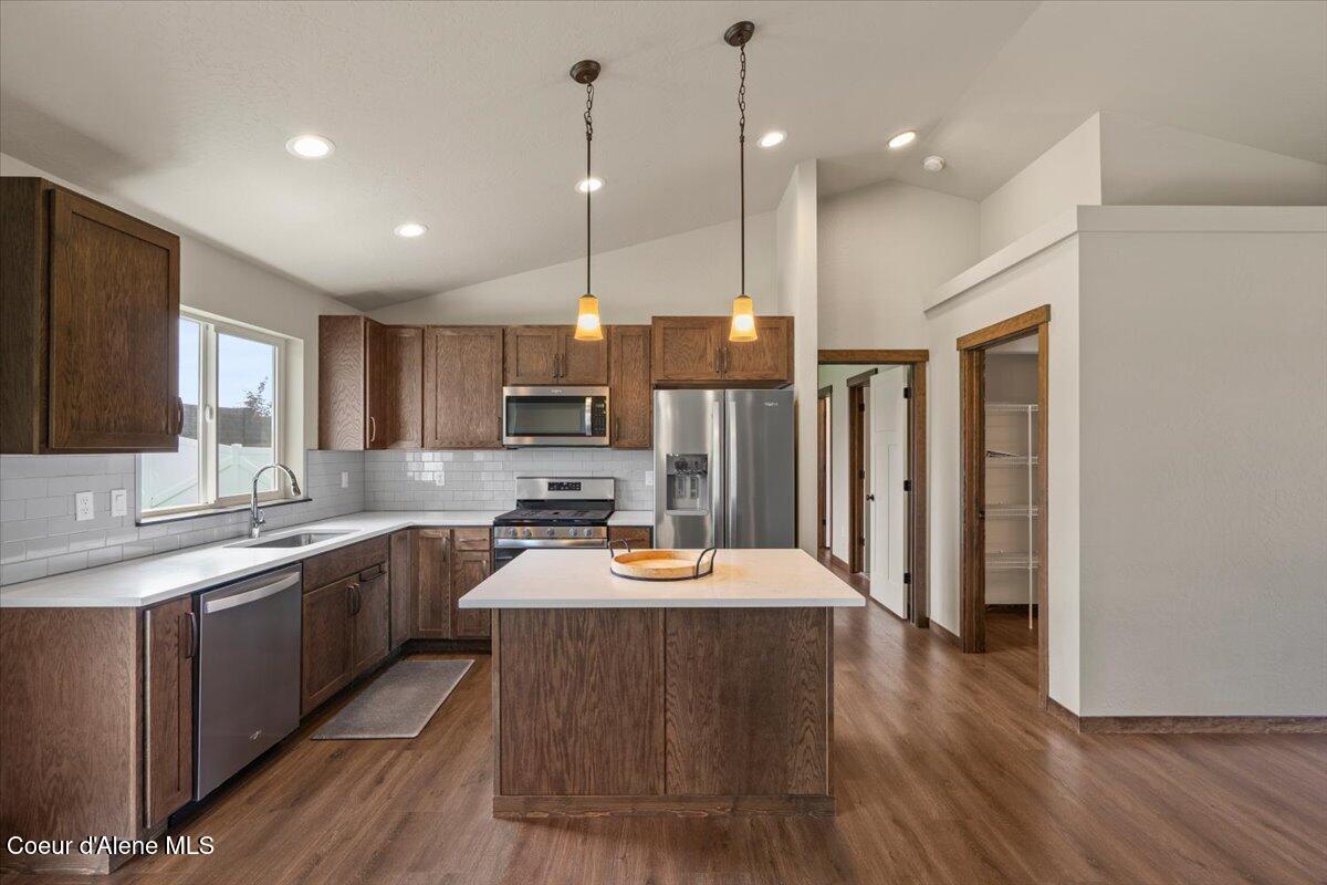 8544 West Seed Avenue Rathdrum, ID 83858 - Photo 17 of 41 17-Kitchen