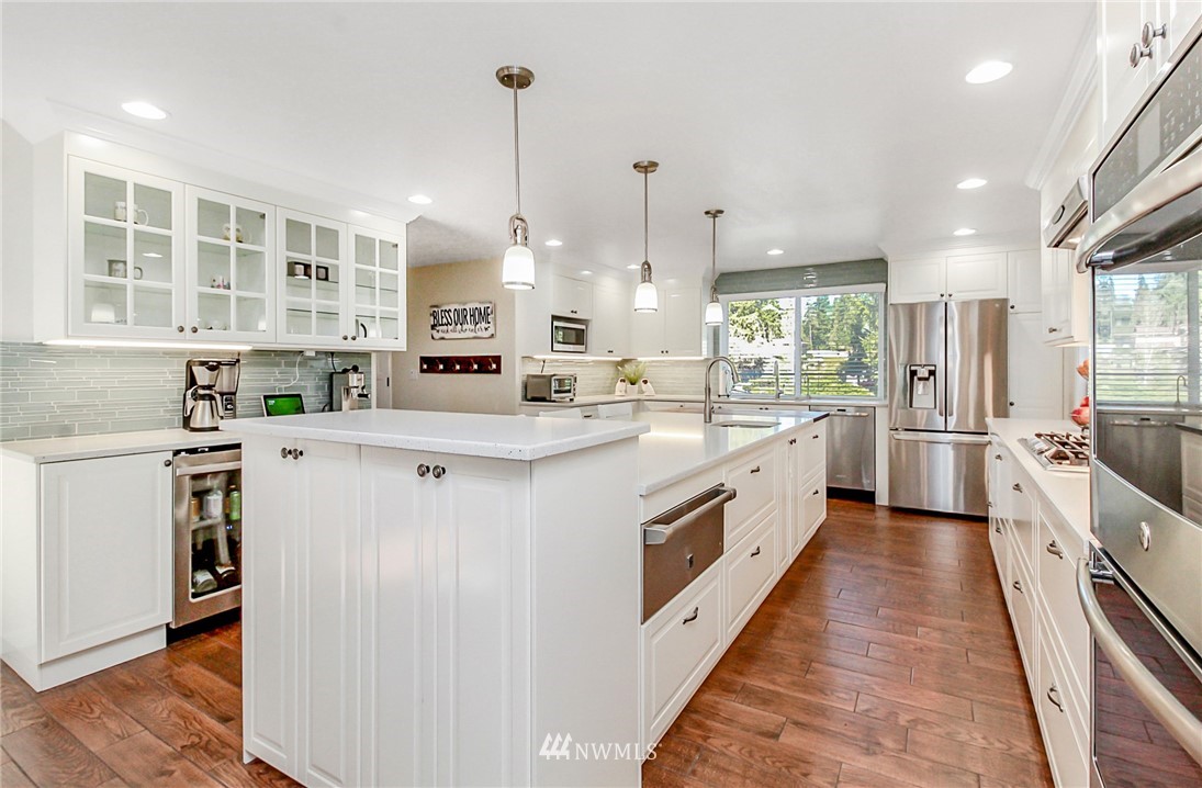 15107 Southeast 145th Place Renton, WA 98059 - Photo 8 of 25