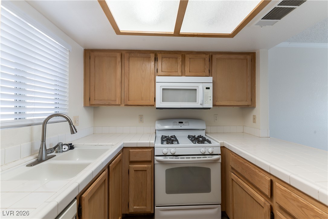 7100 West Pirates Cove Road, Unit 2089 Las Vegas, NV 89145 - Photo 11 of 32