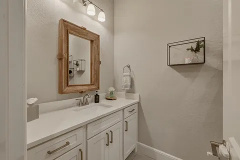 $895,000 | 108 Bearclaw Circle, Aledo, TX 76008