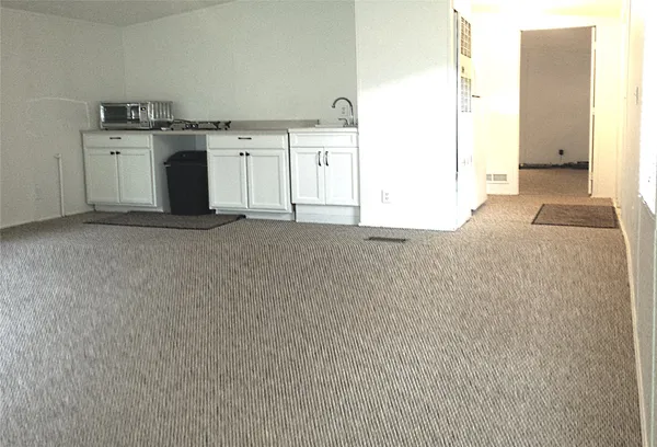 $1,000 | 7113 Comstock Cove, Unit RT SIDE, Lago Vista, TX 78645
