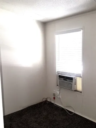 $1,000 | 7113 Comstock Cove, Unit RT SIDE, Lago Vista, TX 78645