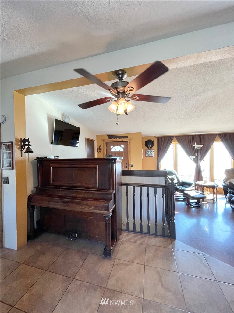 181 Henry Road Tonasket, WA 98855 - Photo 16 of 40 Gallery Image 16