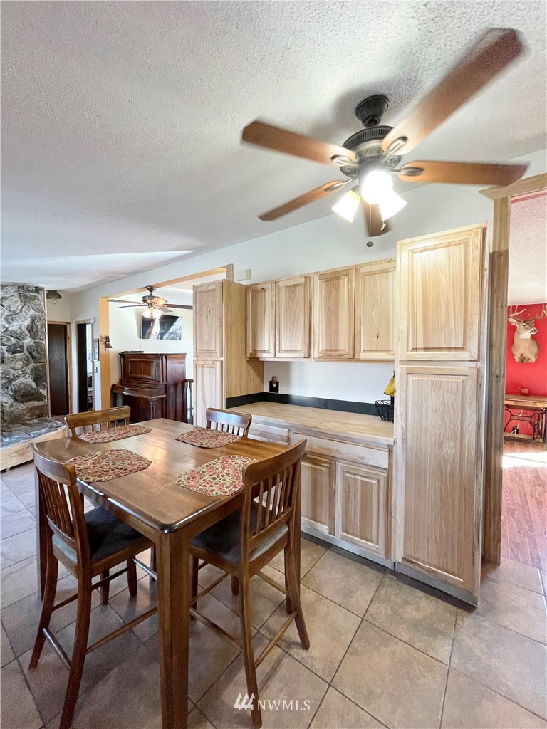 181 Henry Road Tonasket, WA 98855 - Photo 10 of 40 Gallery Image 10