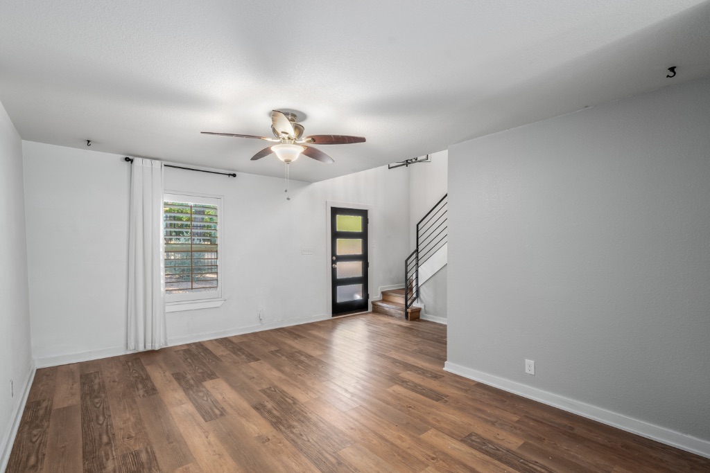 6211 Manor Road, Unit 107 Austin, TX 78723 - Photo 6 of 22