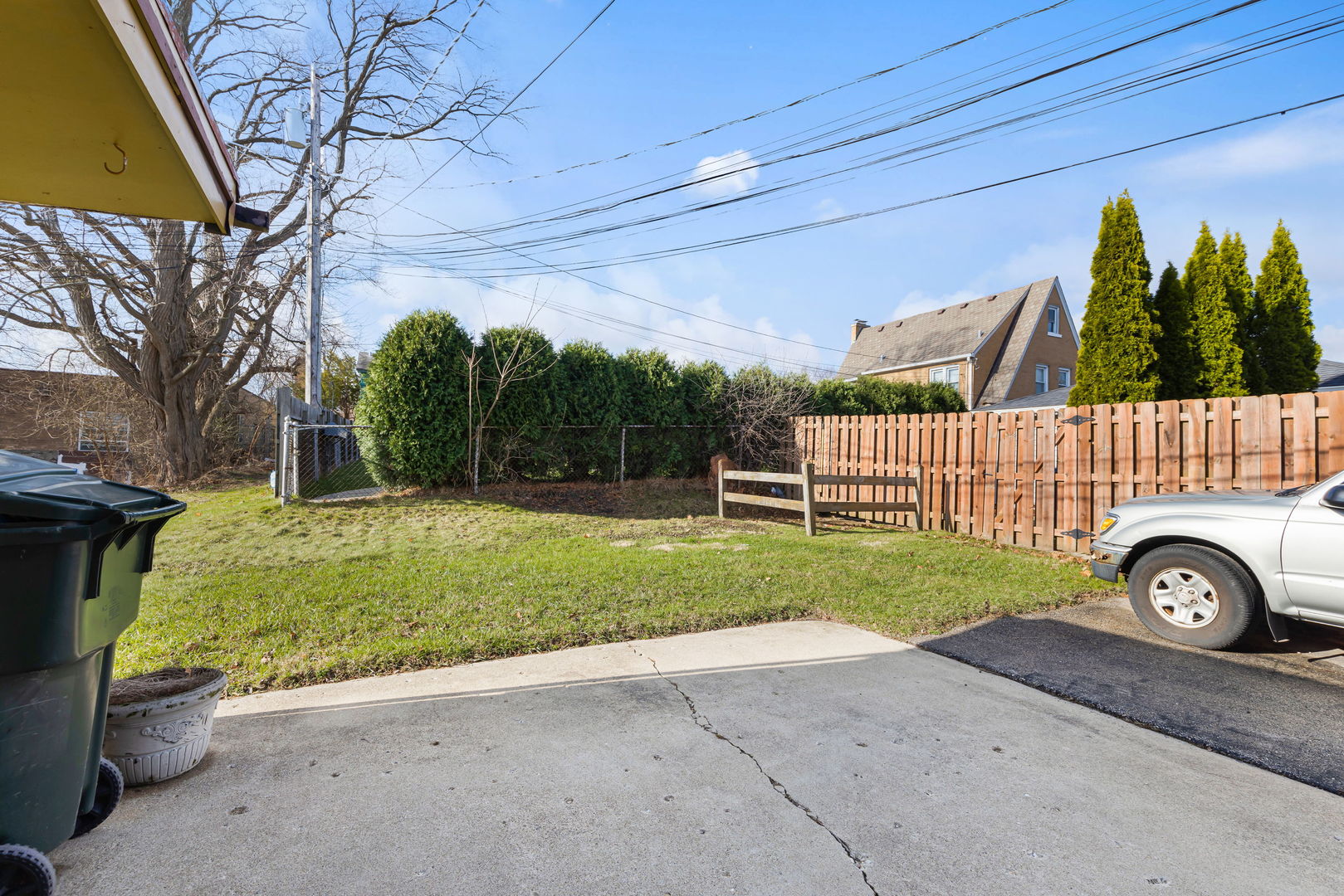 707 15th Street, Unit AB North Chicago, IL 60064 - Photo 3 of 5