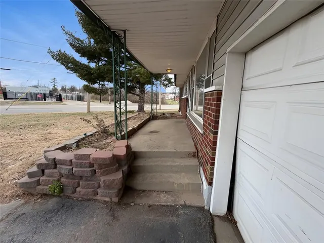 $67,500 | 9468 Halls Ferry Road, St. Louis, MO 63136