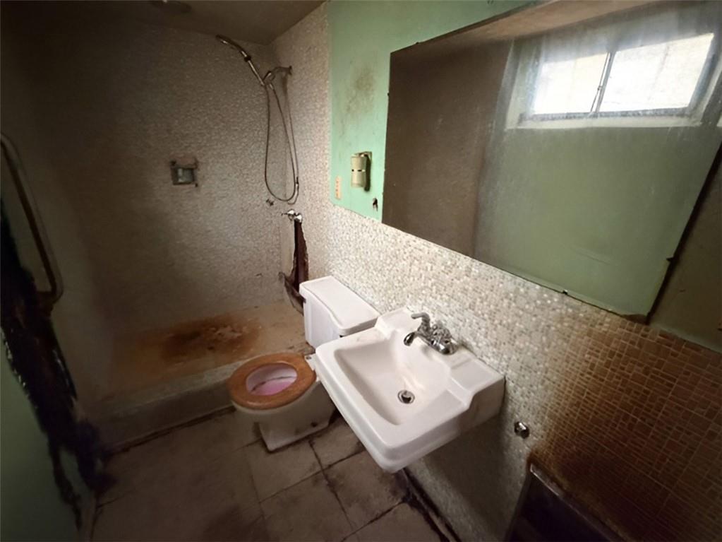 9468 Halls Ferry Road St. Louis, MO 63136 - Photo 9 of 19