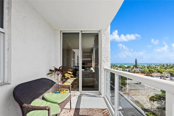 $300,000 | 3015 North Ocean Boulevard, Unit 7K, Fort Lauderdale, FL 33308