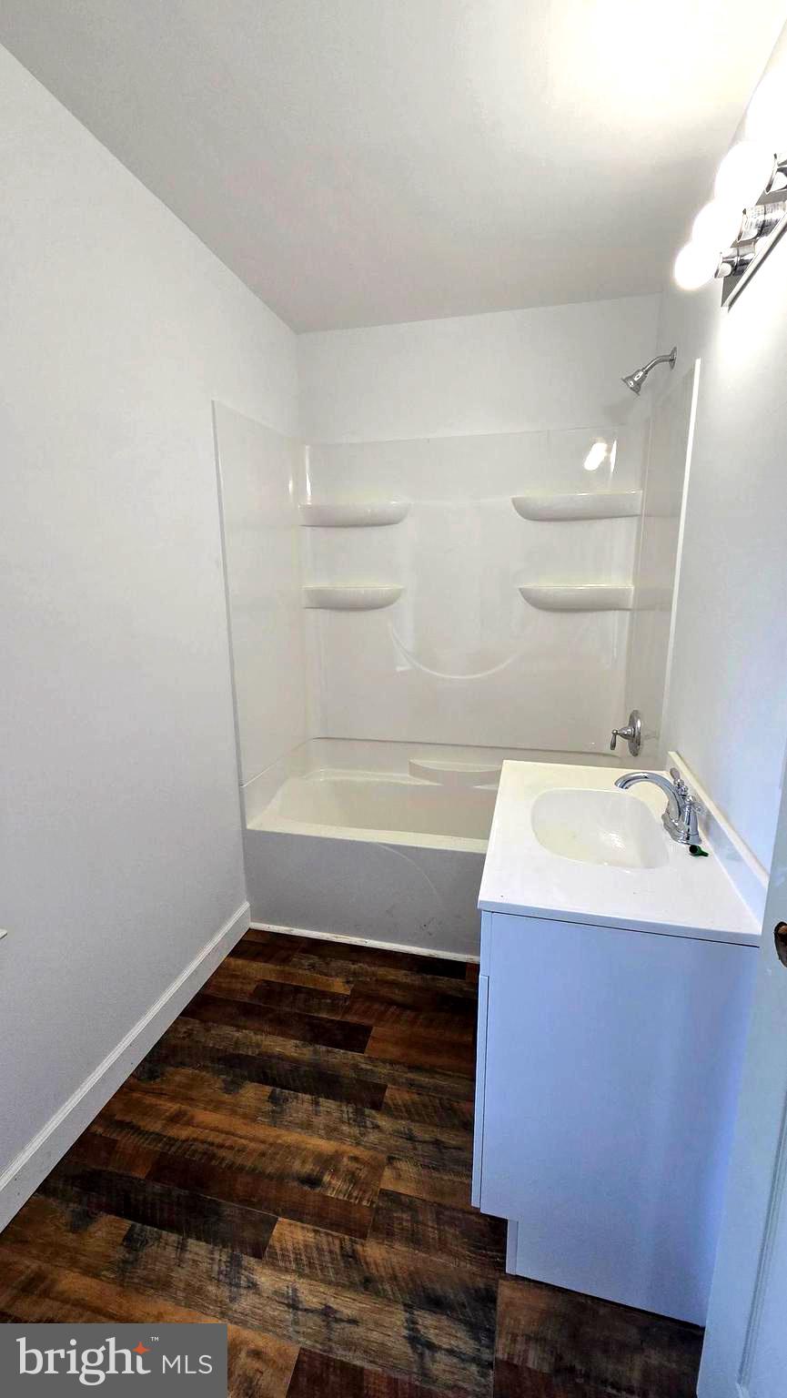 743 Bell Manor Road Conowingo, MD 21918 - Photo 40 of 58 2nd Floor Bath surround, Tub & Shower