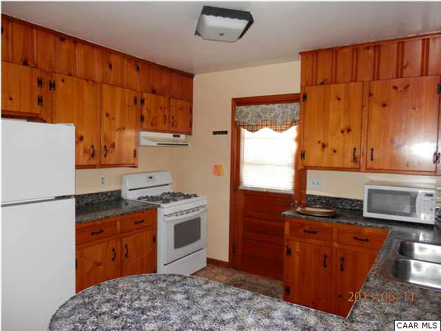 34416 Parker Road Locust Grove, VA 22508 - Photo 4 of 28 Kitchen