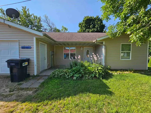 $375,000 | 105 West Clark Street, Plainfield, WI 54966