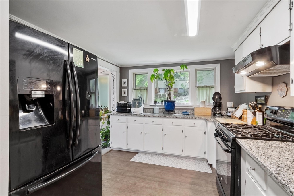 1 Union Street Amesbury, MA 01913 - Photo 7 of 42