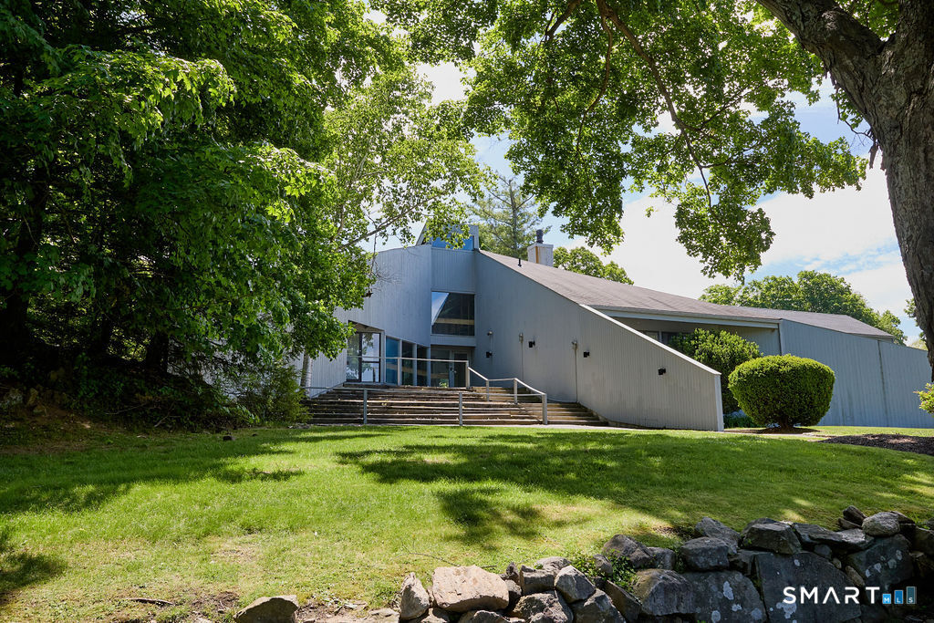 6 Hollyberry Lane, Unit 6 Ridgefield, CT 06877 - Photo 25 of 31 Fox Hill Rec Center