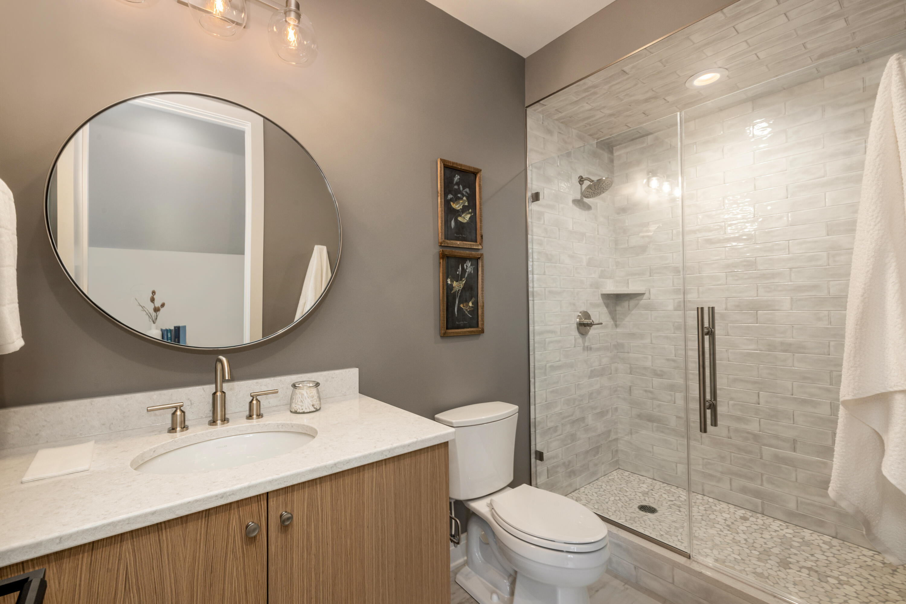 5589 North Danbury Road Whitefish Bay, WI 53217 - Photo 19 of 26 Bedroom III Ensuite