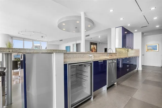 a view of a livingroom with furniture window and outside view