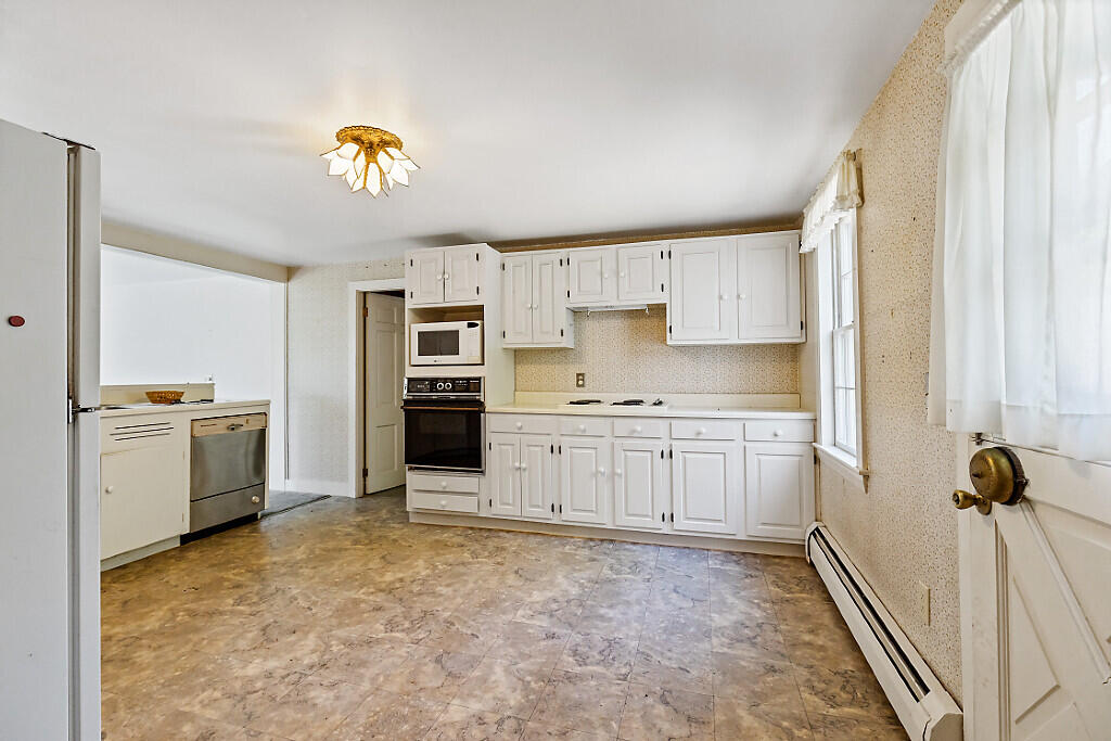 179 Covell Road Fairfield, ME 04937 - Photo 21 of 60 21_BP5A6526_DxO_mls