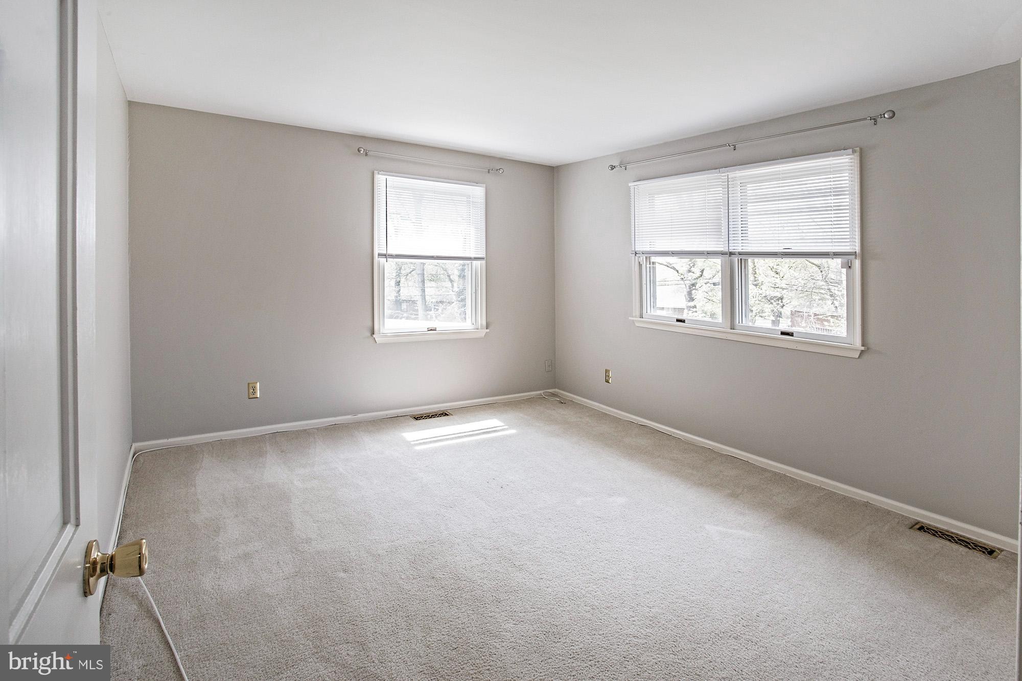1139 Webster Drive Wilmington, DE 19803 - Photo 32 of 37 an empty room with a window