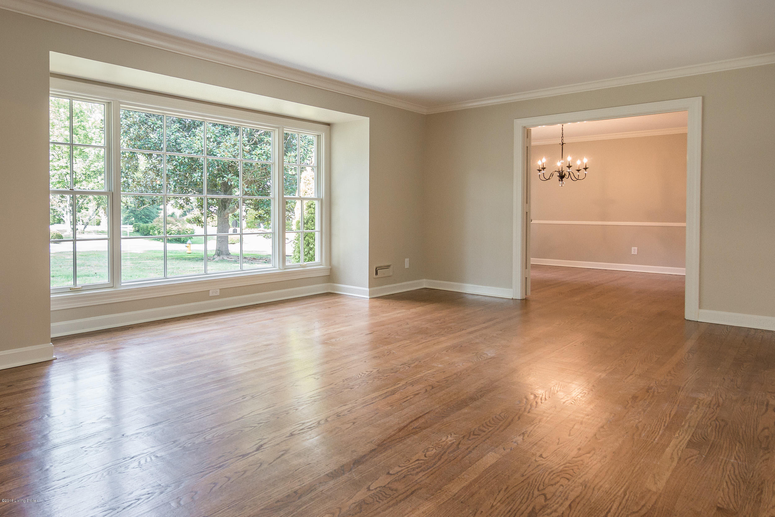 2405 Merrick Road-15