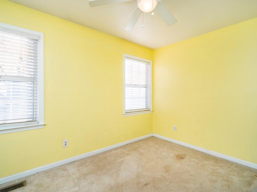 2043 Fox Run Road Burlington, NC 27215 - Photo 19 of 25 Gallery Image 19