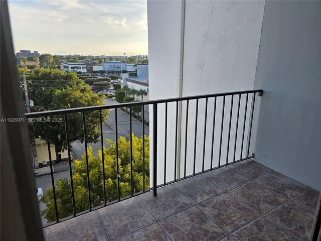 $2,175 | 4400 West 16th Avenue, Unit 630, Hialeah, FL 33012