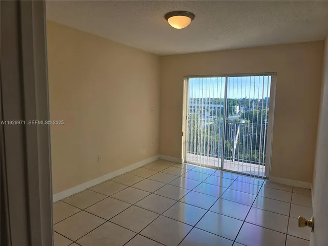 $2,175 | 4400 West 16th Avenue, Unit 630, Hialeah, FL 33012