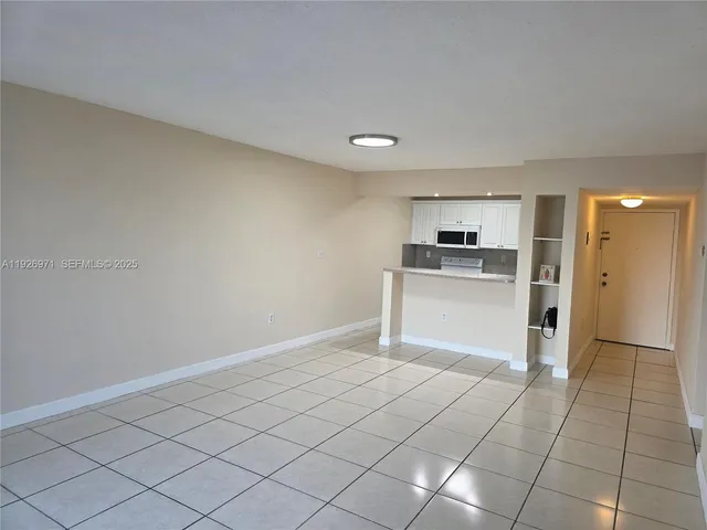 $2,175 | 4400 West 16th Avenue, Unit 630, Hialeah, FL 33012