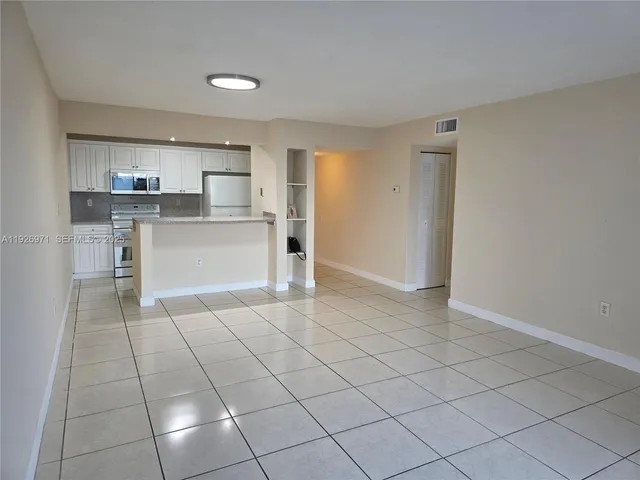 $2,175 | 4400 West 16th Avenue, Unit 630, Hialeah, FL 33012