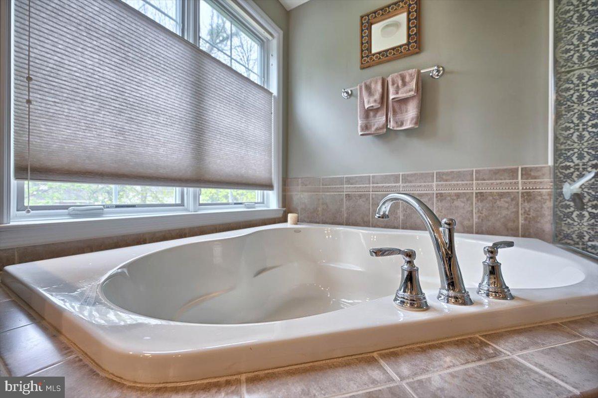 1616 Butter Road Lancaster, PA 17601 - Photo 37 of 66